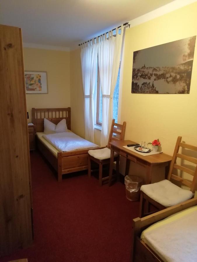 Gaststaette & Pension Zum Tuermer Annaberg-Buchholz Buitenkant foto