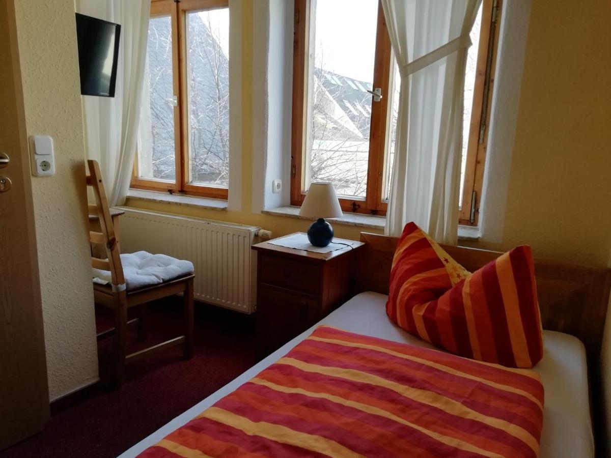 Gaststaette & Pension Zum Tuermer Annaberg-Buchholz Buitenkant foto